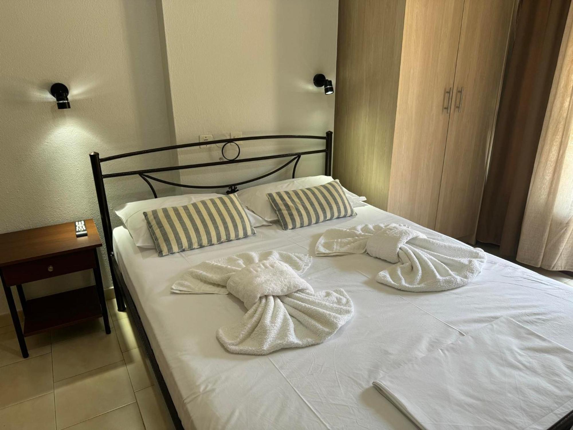 Appartamento Tanias House Platanias  Esterno foto